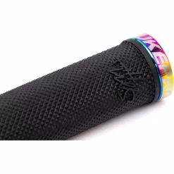 Nukeproof Sam Hill Enduro Race Grip Oil Slick -Vitus Salgsbutik Nukeproof Sam Hill Enduro Race Grip Oil Slick 03