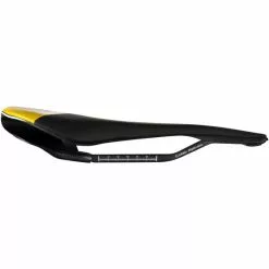 Selle Italia SP-01 Kit Carbonio Superflow TDF Saddle -Vitus Salgsbutik Selle Italia SP 01 Kit Carbonio Superflow TDF Saddle Saddles Black Yellow 067P901ICA004 1